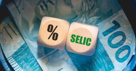 Queda da Selic: Como Investir Antes do MercadoVale a Pena Investir Com Dívida? Estratégia Real Para Construir Patrimônio